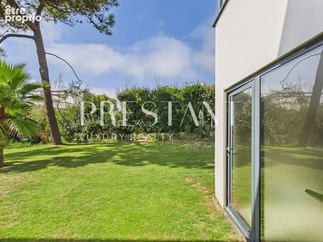 Villa d'architecte de 240 m² à Chiberta, vue mer depuis le toit-terrasse - photo 27