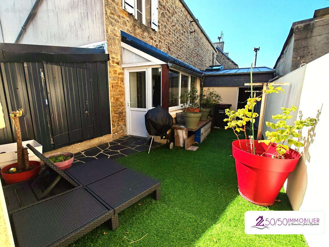 Maison à SAINT-POL-DE-LEON