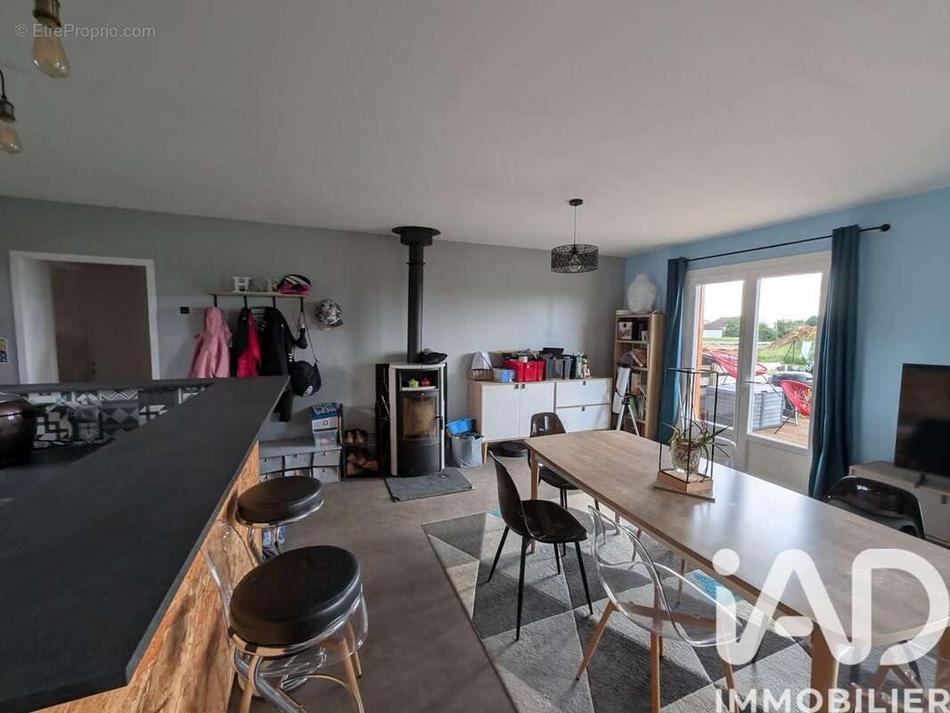 Maison 93 m² à Sainte-Gemme  - photo 7