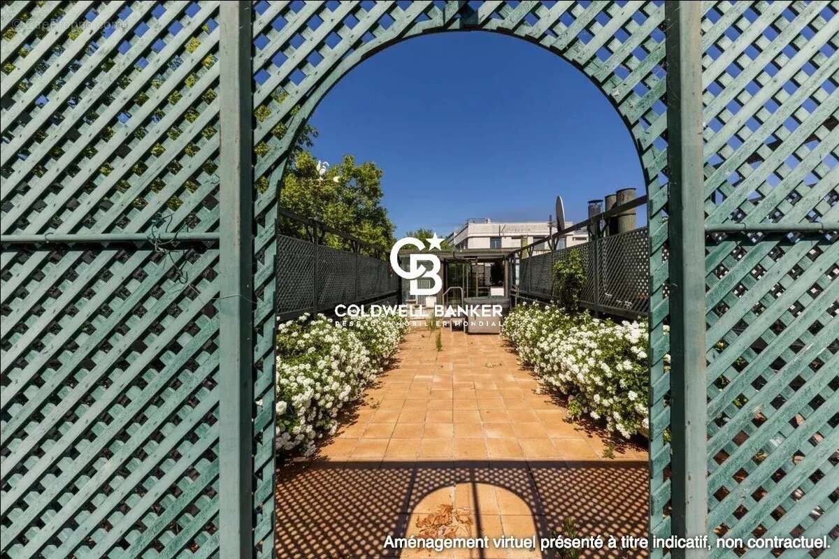 Maison à NEUILLY-SUR-SEINE