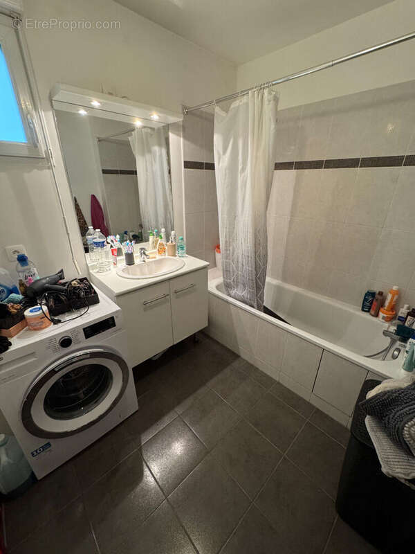 Appartement à BOUSSY-SAINT-ANTOINE