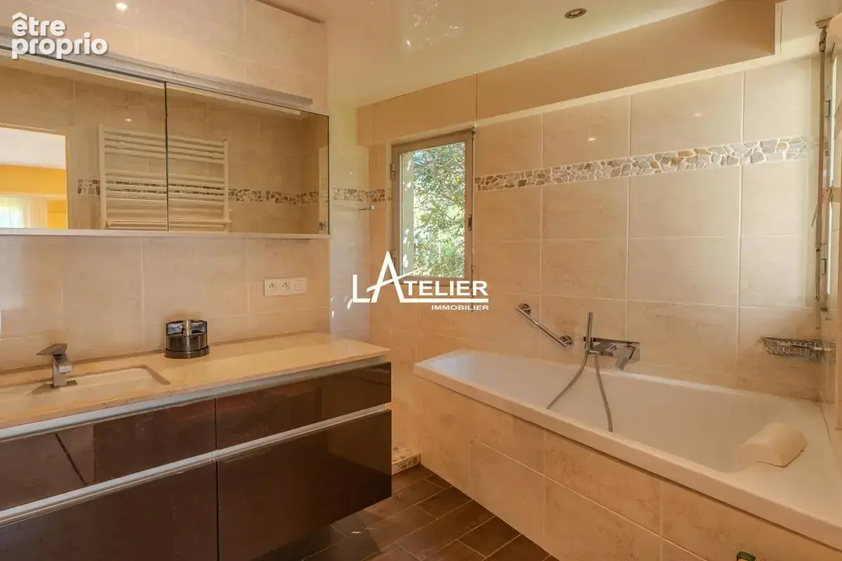 Propriété, parc arboré, 4ch, bureau, triple garage, piscine - photo 14