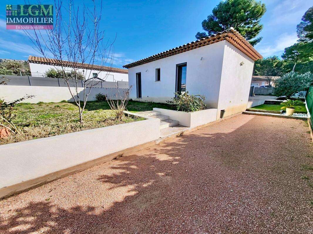 Maison à ROGNAC