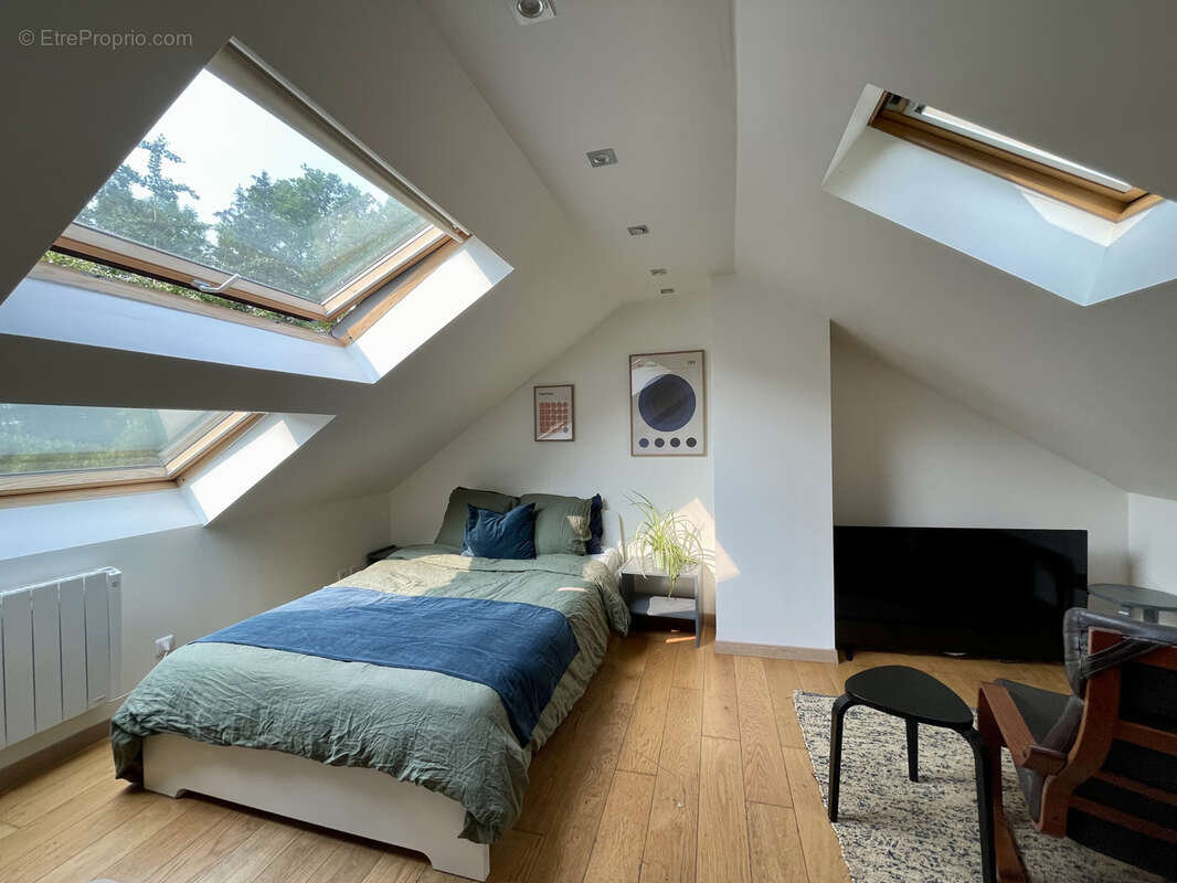 Maison à LES MESNULS