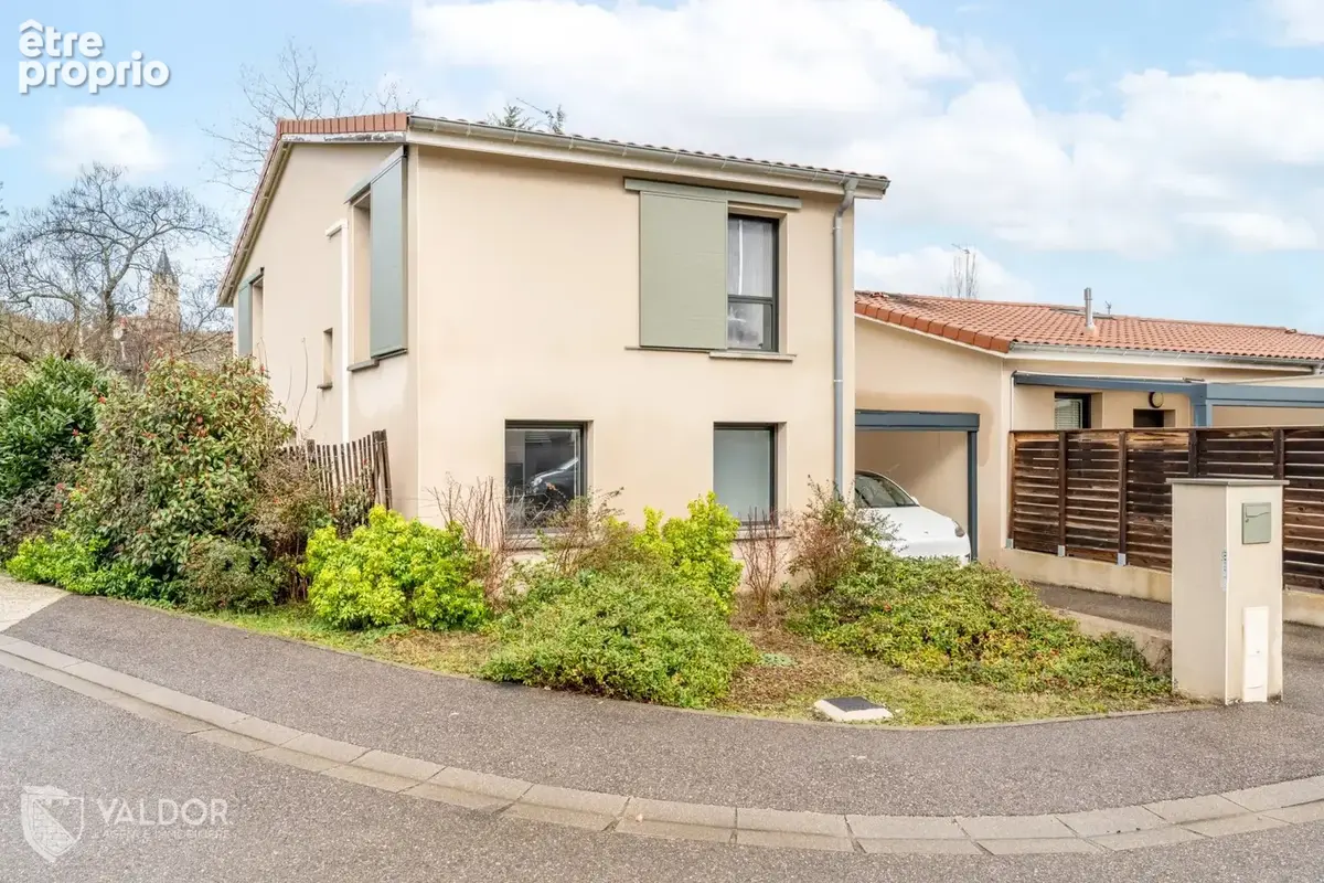 Maison contemporaine 123m2 - T5 - 4 chambres - jardin 202m2 - photo 8