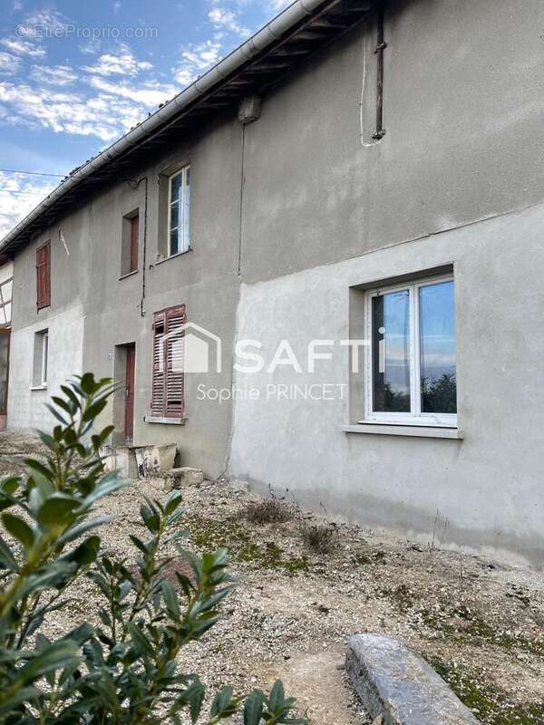 Photo 3 - Maison à LE VIEIL-DAMPIERRE