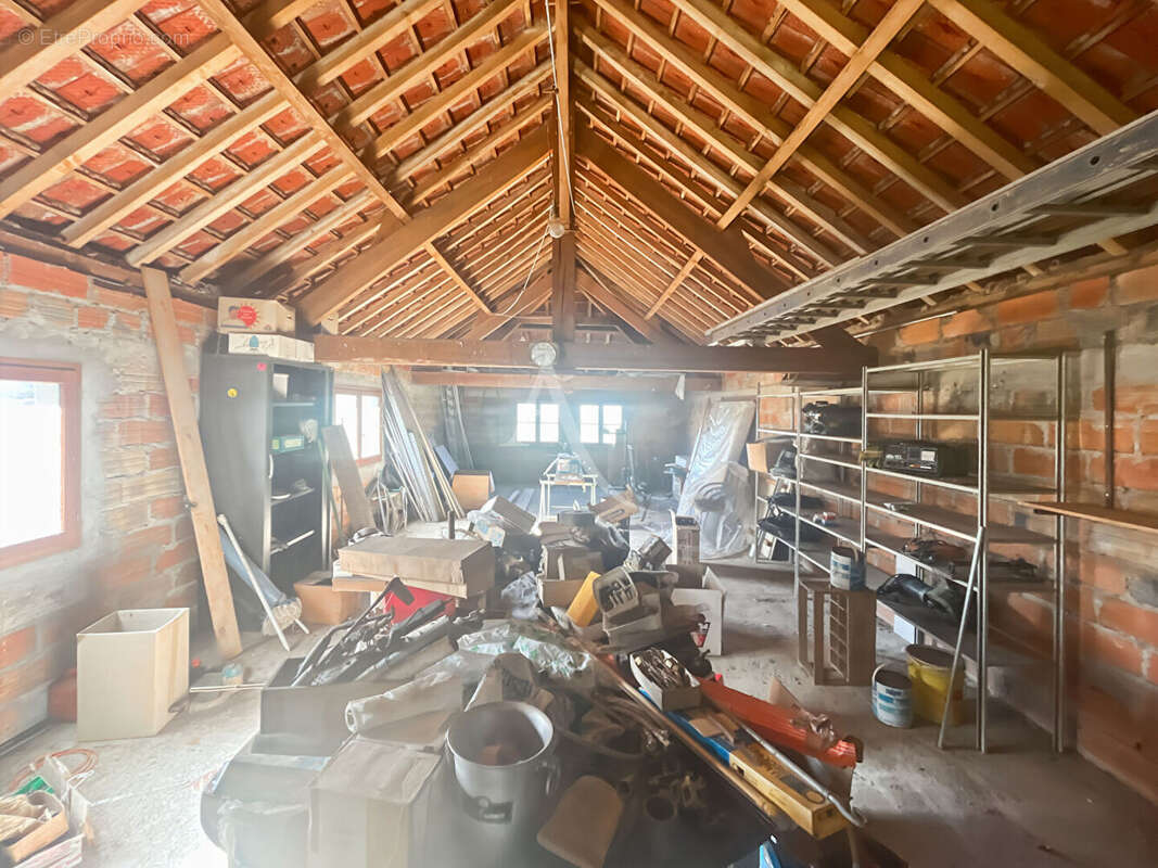 Maison à CONDECOURT