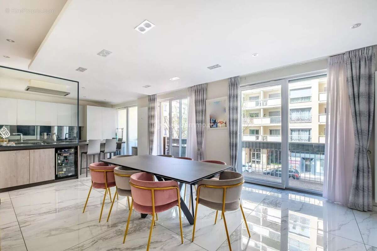 Appartement à LYON-6E