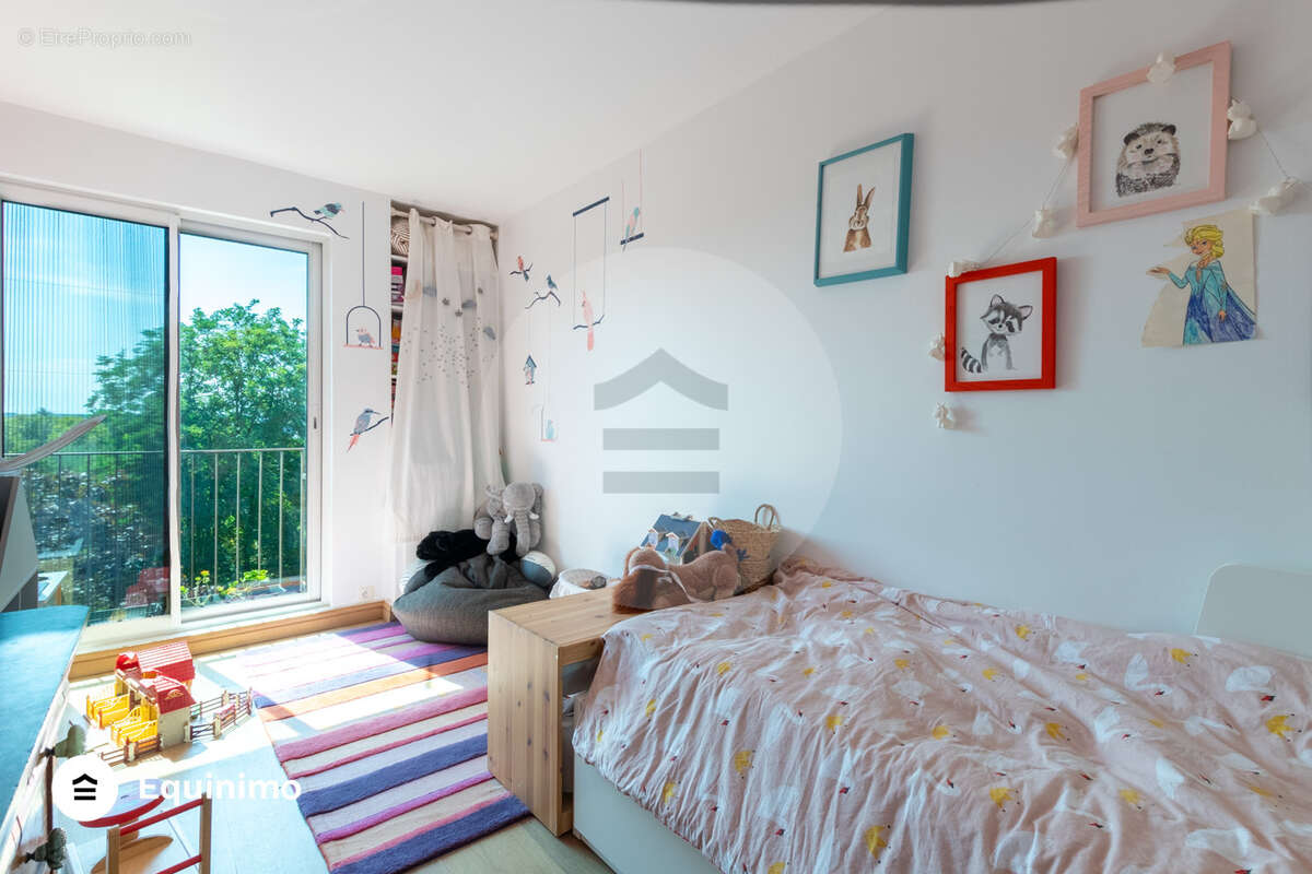 Appartement à FRESNES