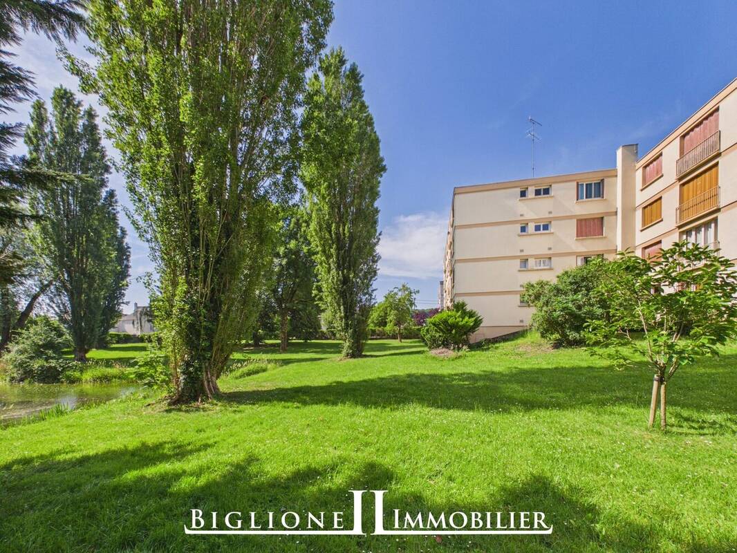 Appartement à COUBRON