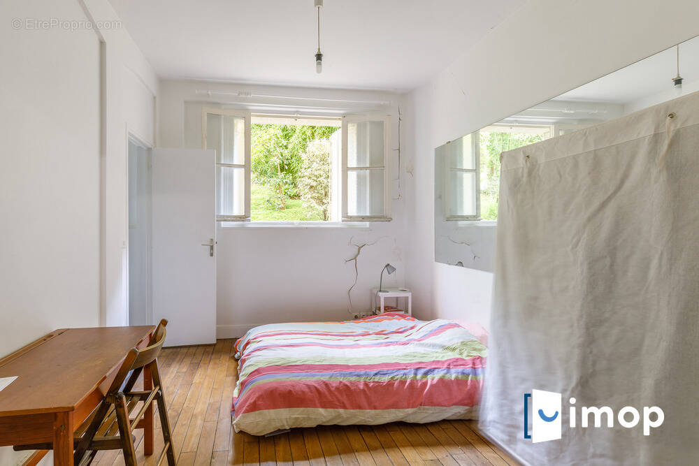 Appartement à PARIS-10E