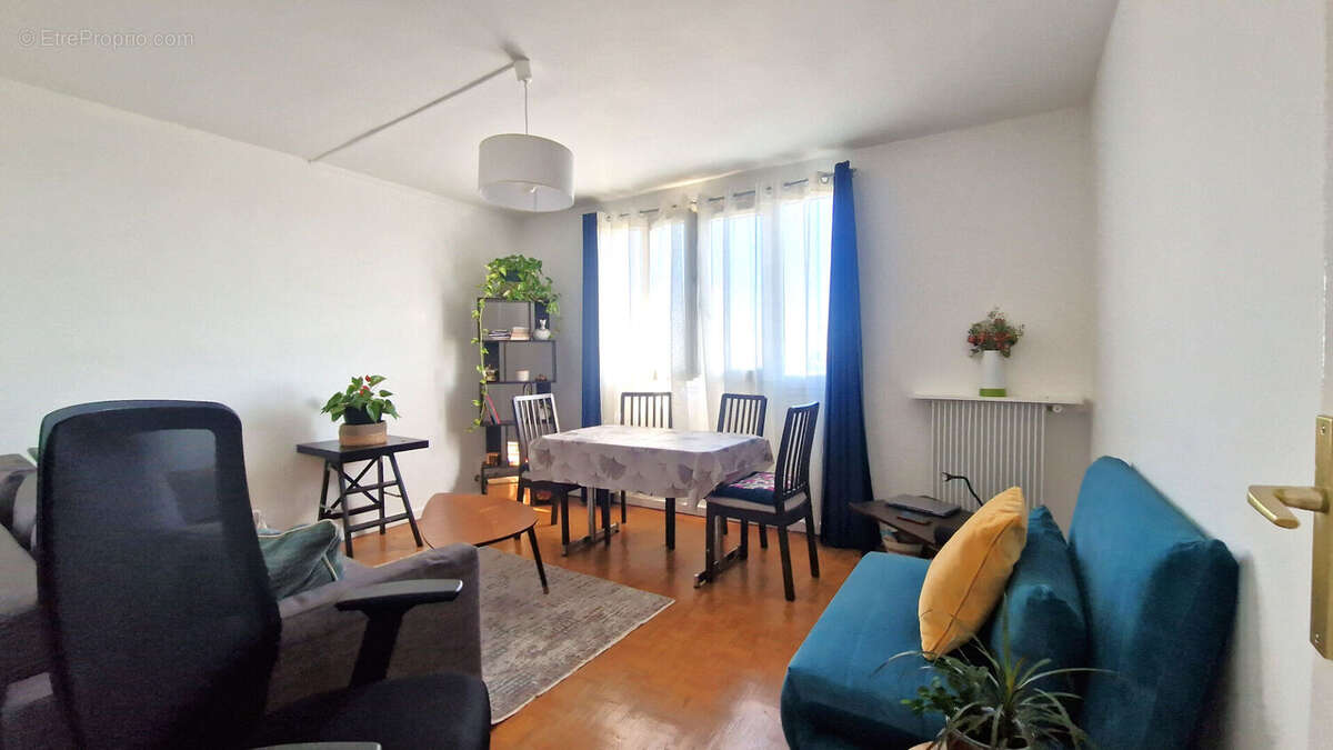 Appartement à CHOISY-LE-ROI