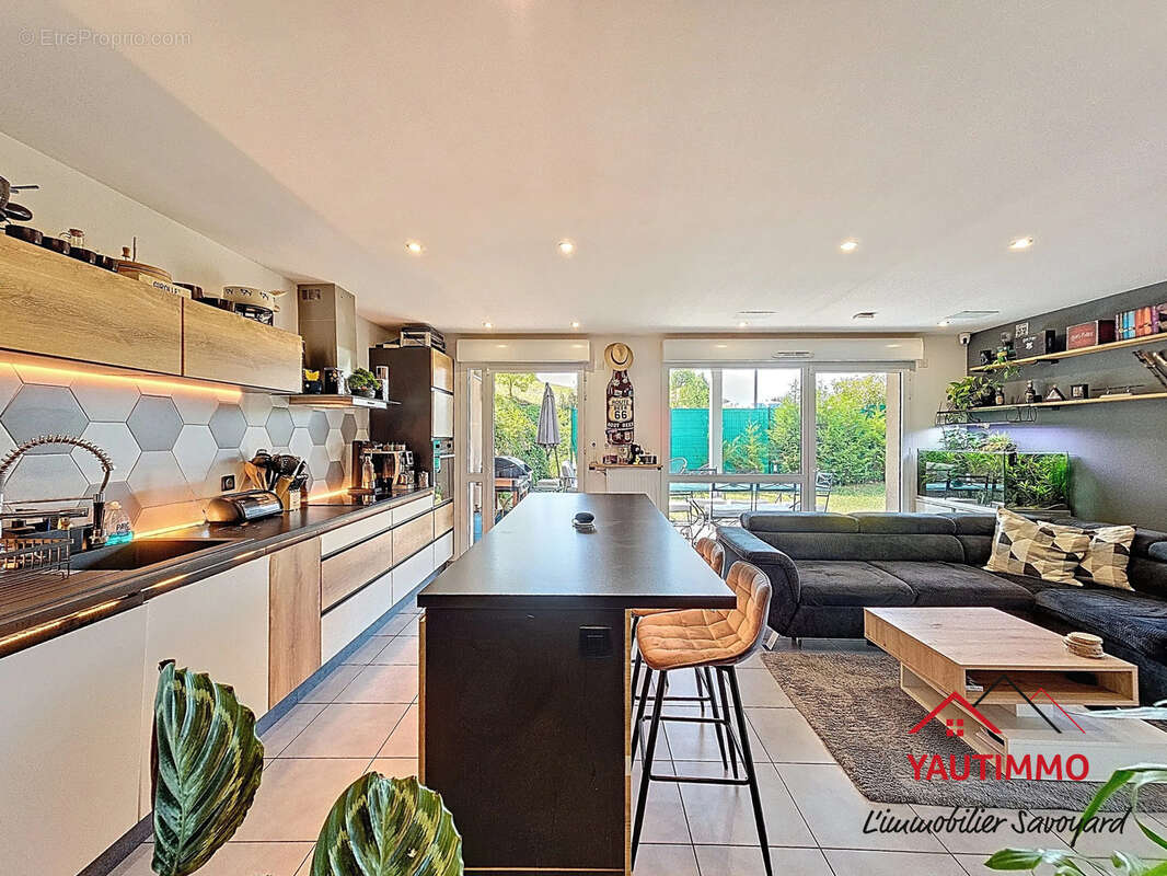 Appartement à VETRAZ-MONTHOUX