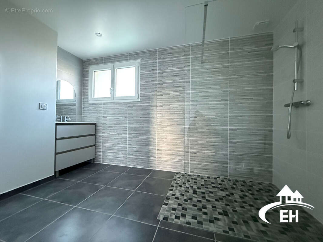 Maison à L&#039;AIGLE