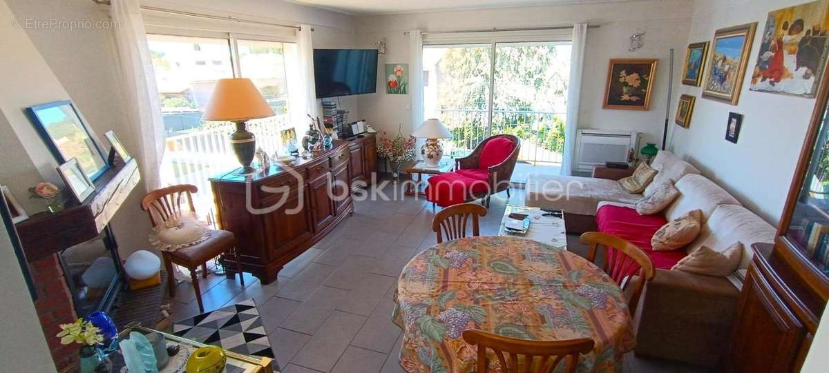 Appartement à SIX-FOURS-LES-PLAGES