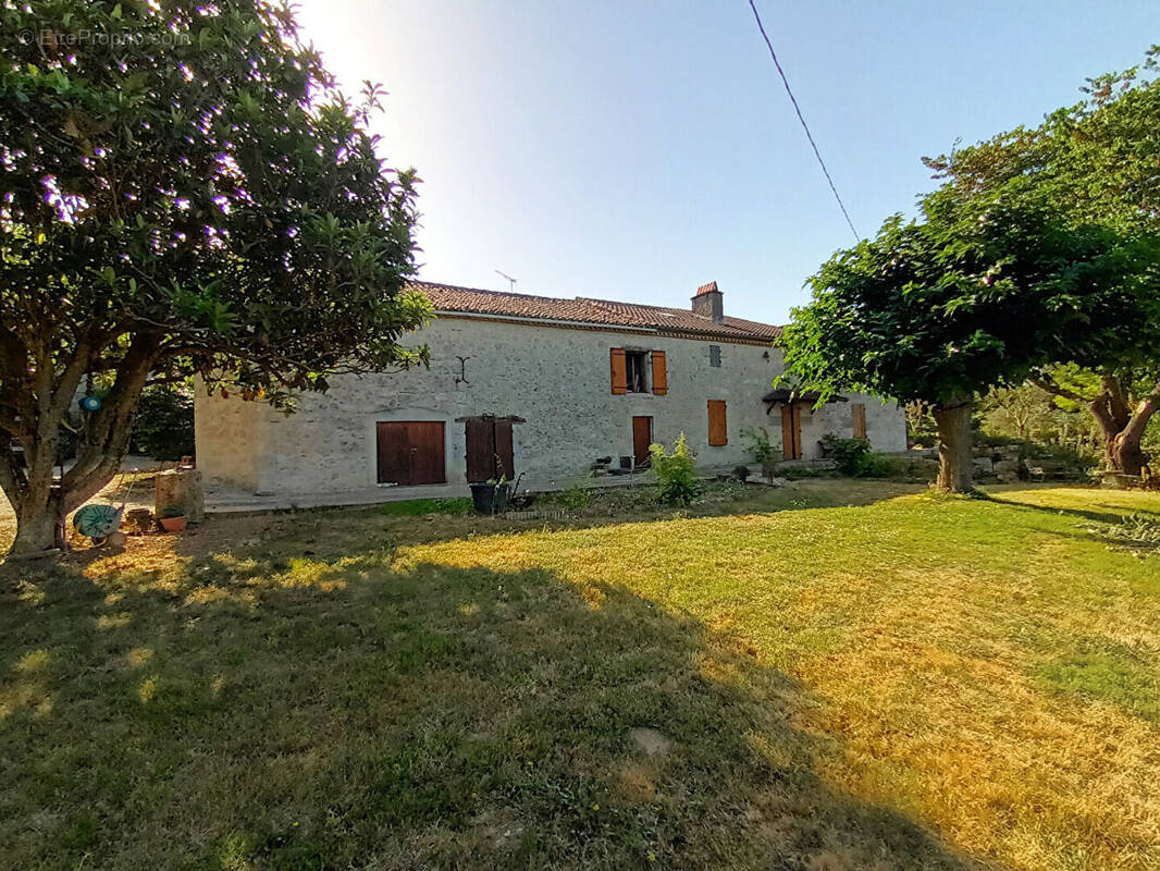 Maison à GALAPIAN