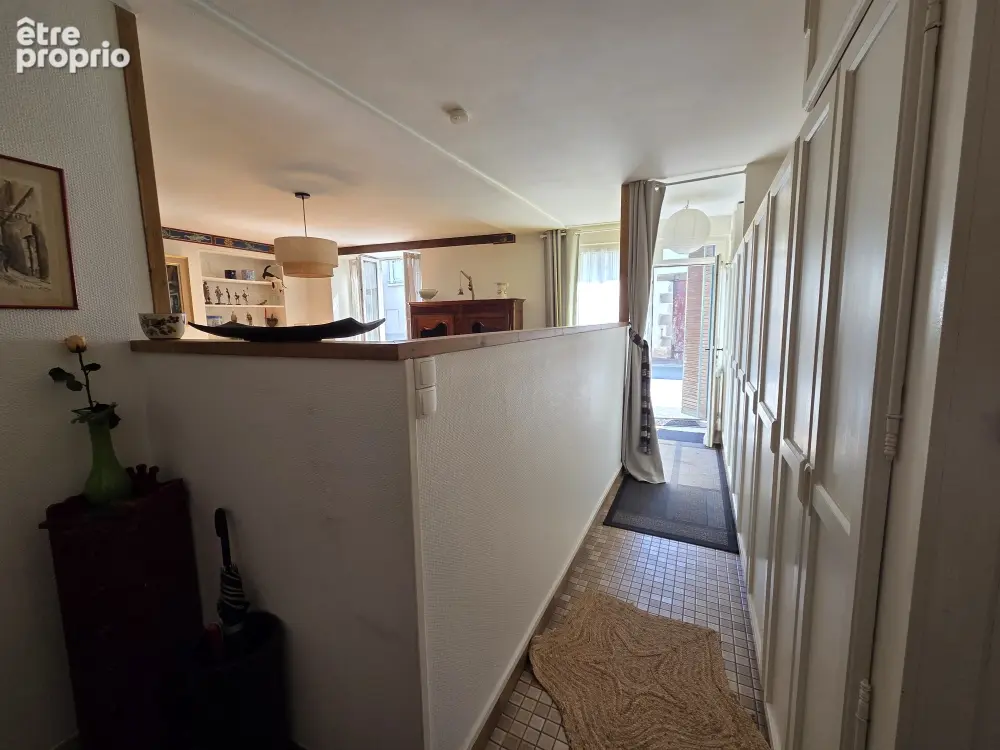 Maison 104 m² à Le Grand-Bourg  - photo 6