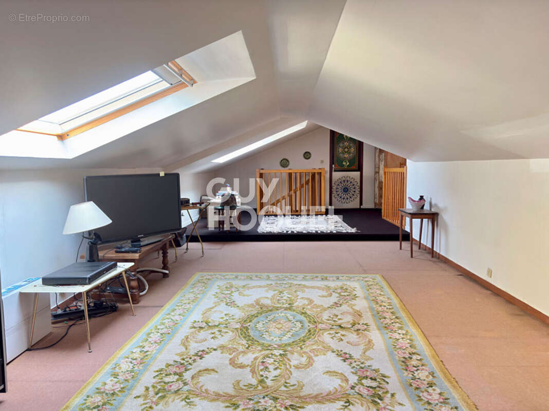 Maison à SOISY-SUR-SEINE