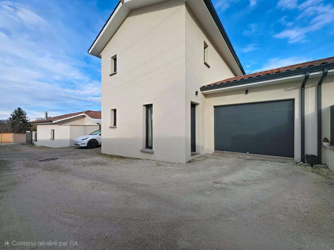 Maison à VALENCIN