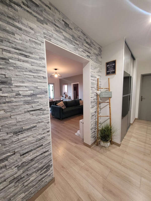 Appartement à LE HAILLAN