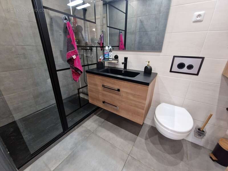 Maison à NEUFCHATEAU