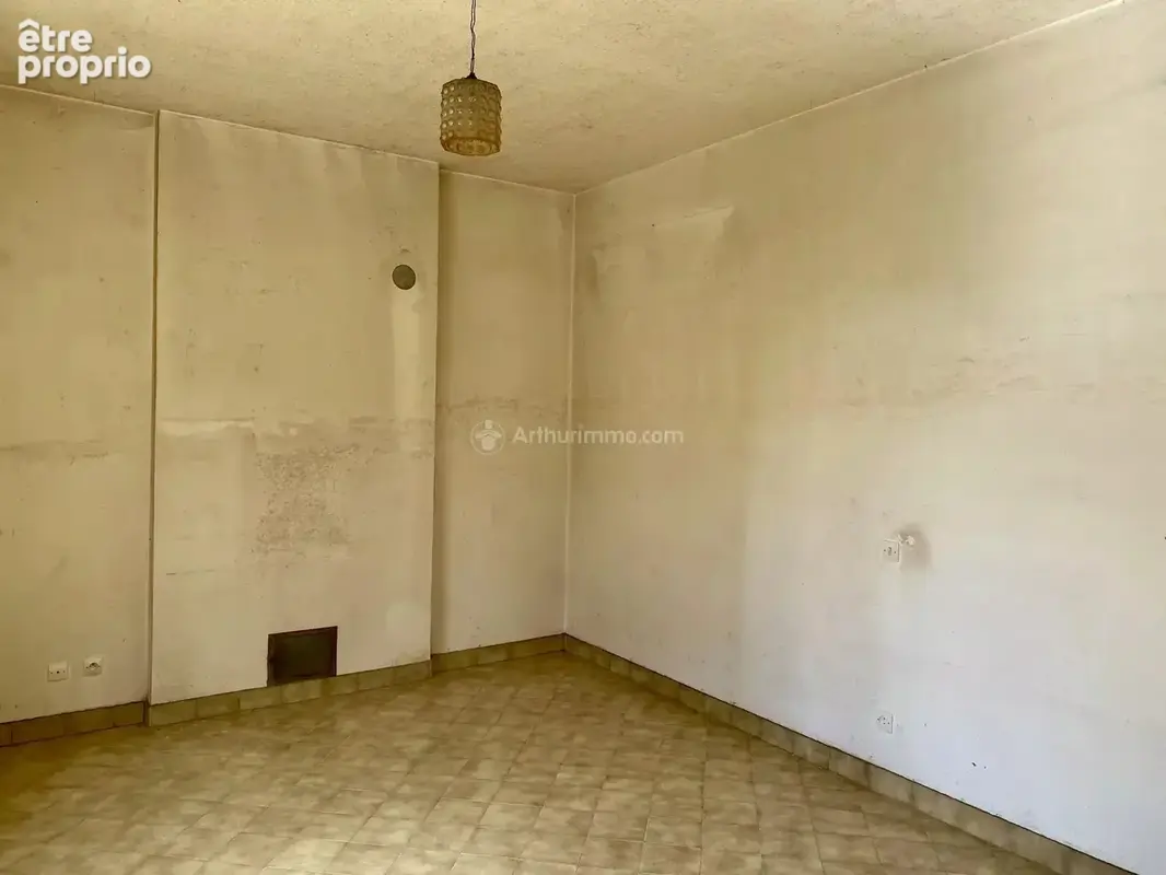 Ancien corps de ferme sur 6 810 m2 de terrain - photo 5