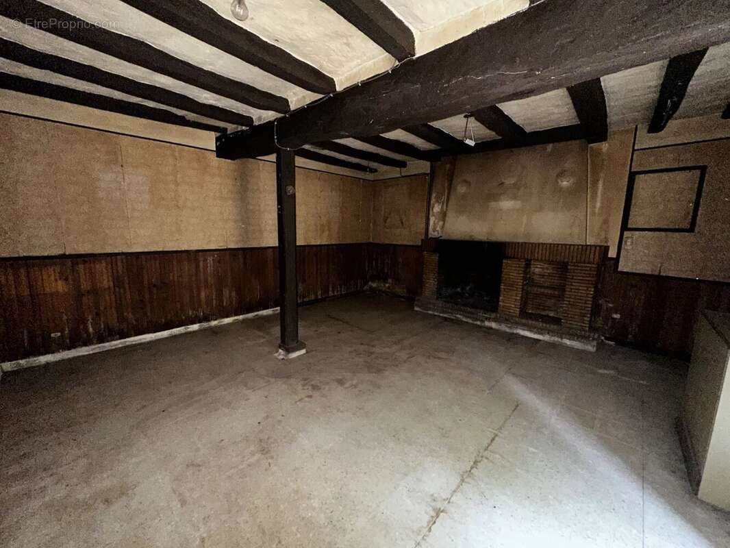 Maison à rénover - CONTINVOIR - photo 2