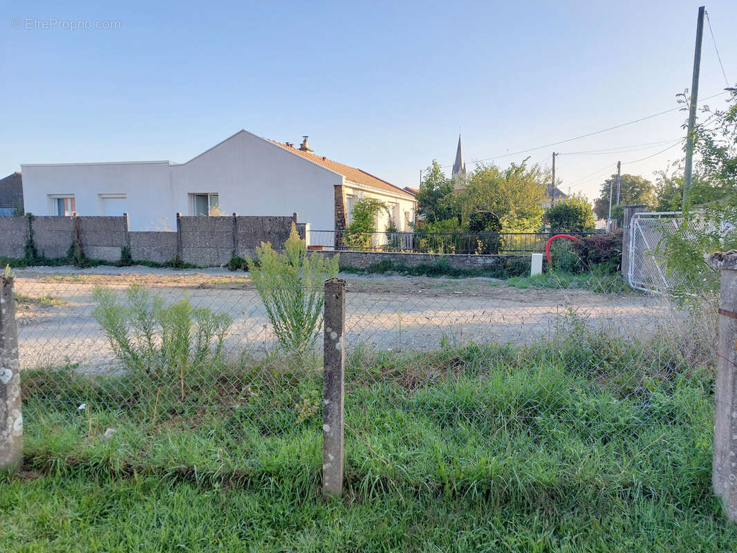 Terrain à ARTHON-EN-RETZ
