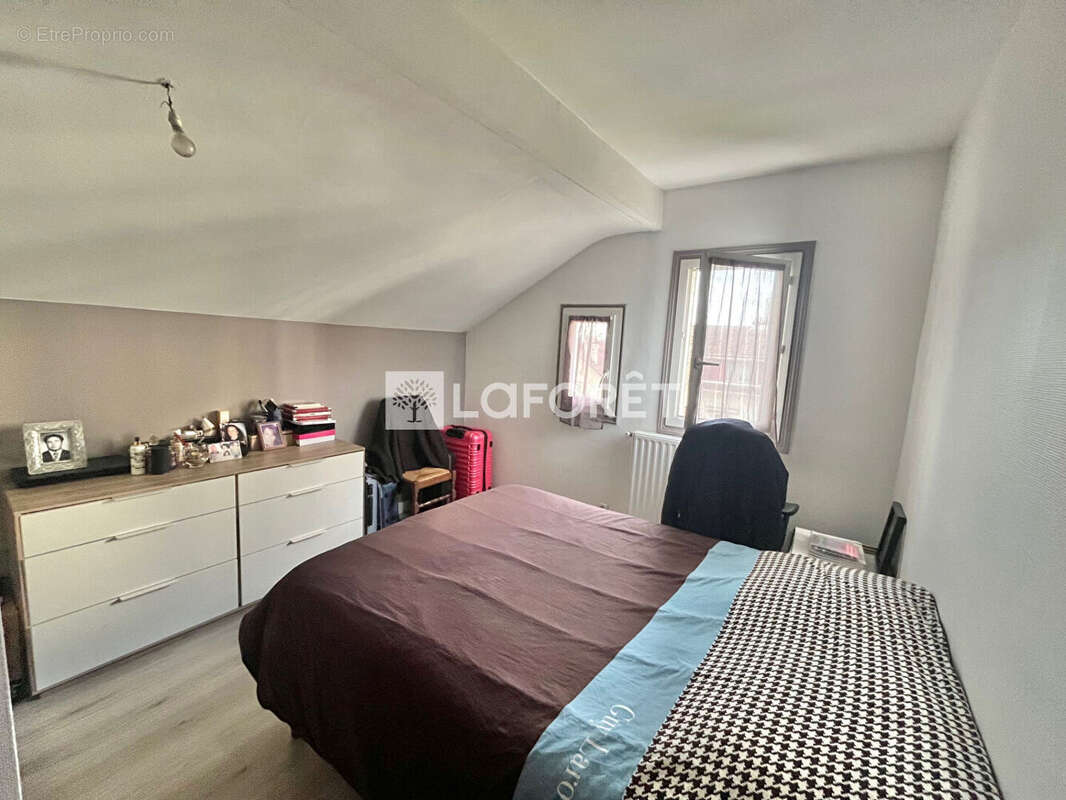 Appartement à BONDY