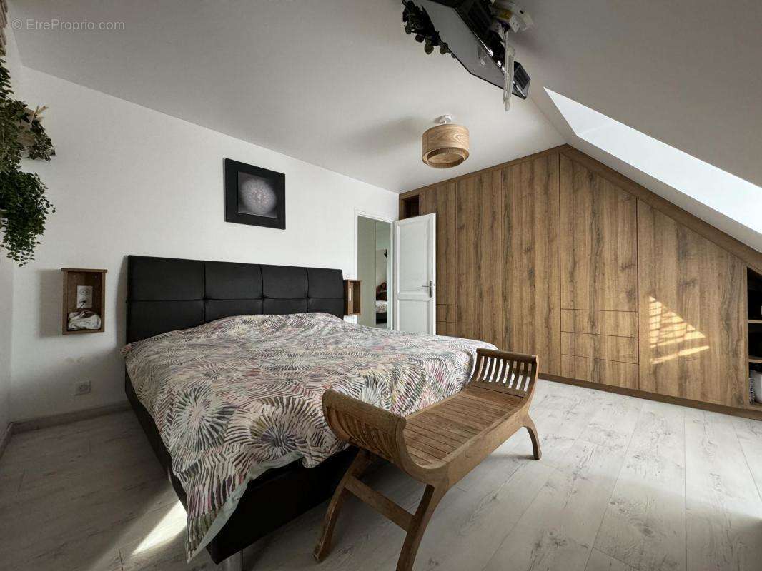 Maison à CHILLY-MAZARIN