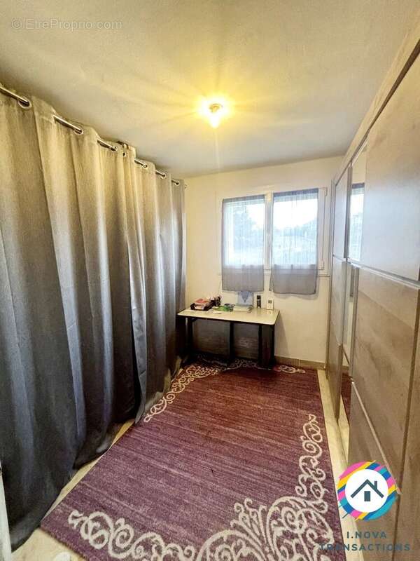 Maison à JASSANS-RIOTTIER