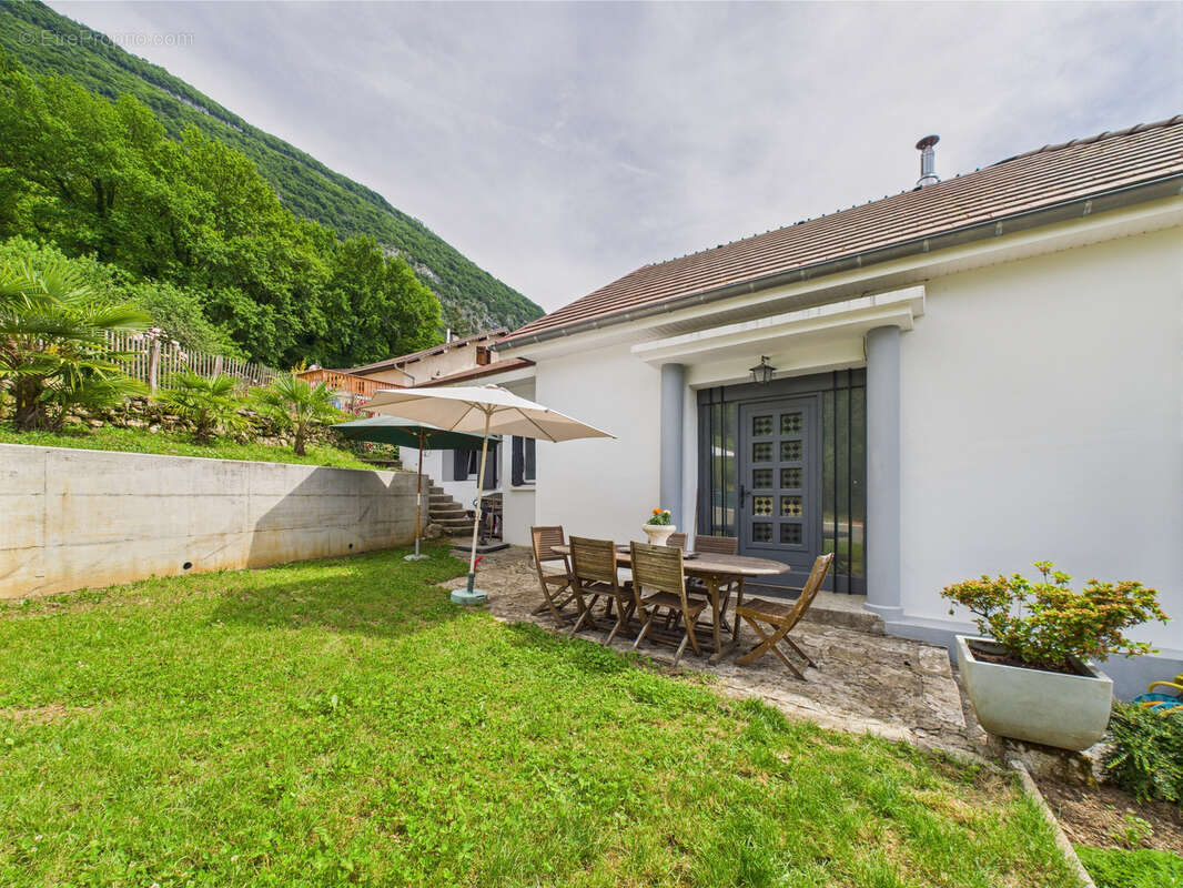 Maison à CHINDRIEUX