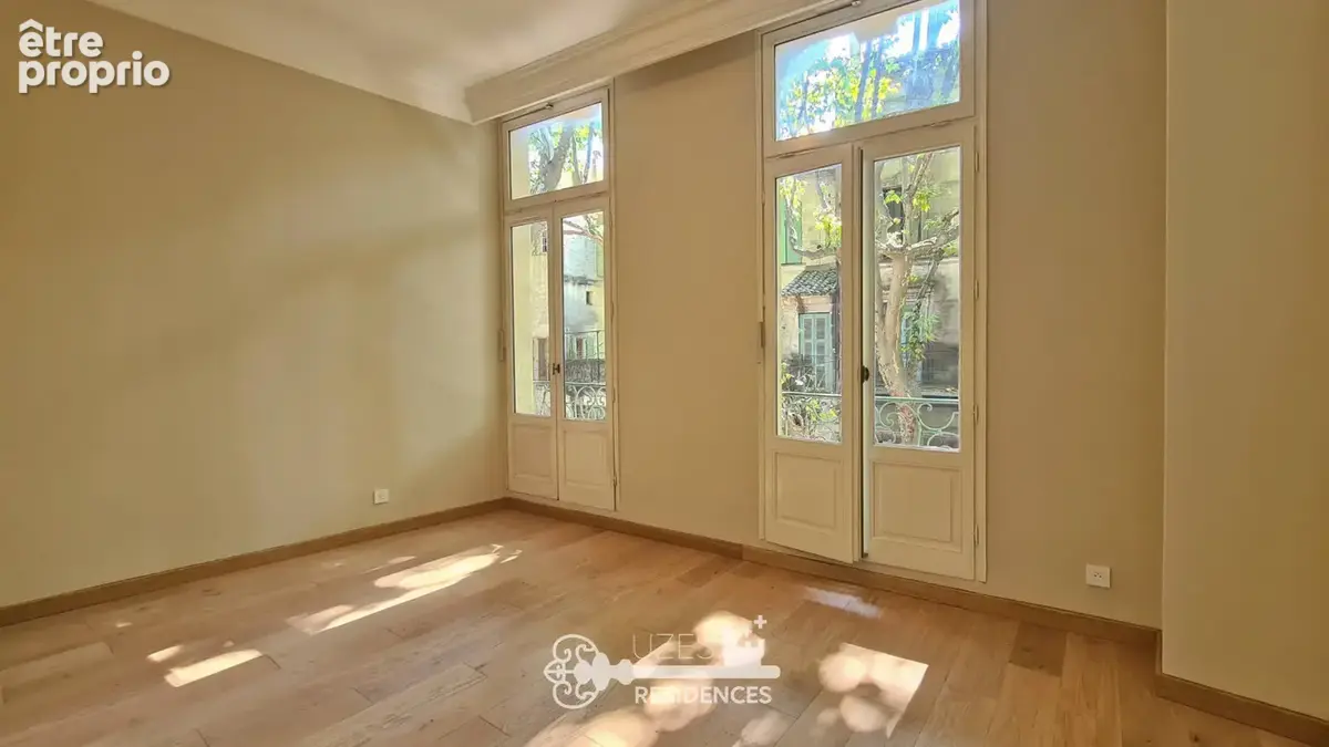 Appartement rénové de 130 m2 avec terrasse, dépendance et 3 chambres au cœur d'Uzès - photo 9