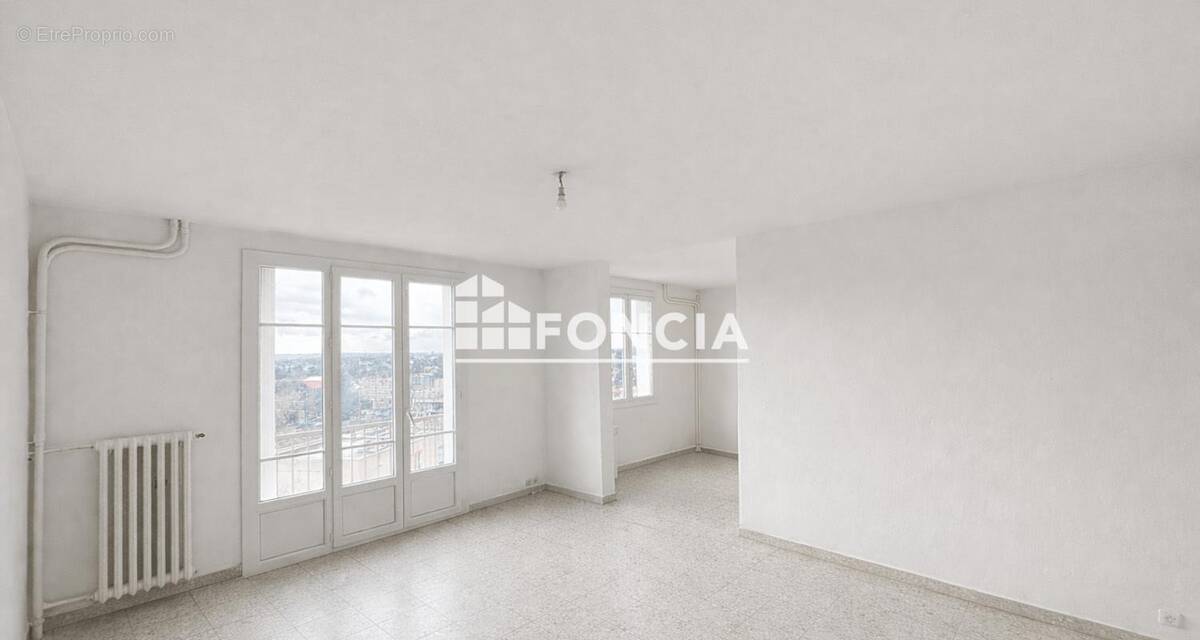 Appartement à NIMES