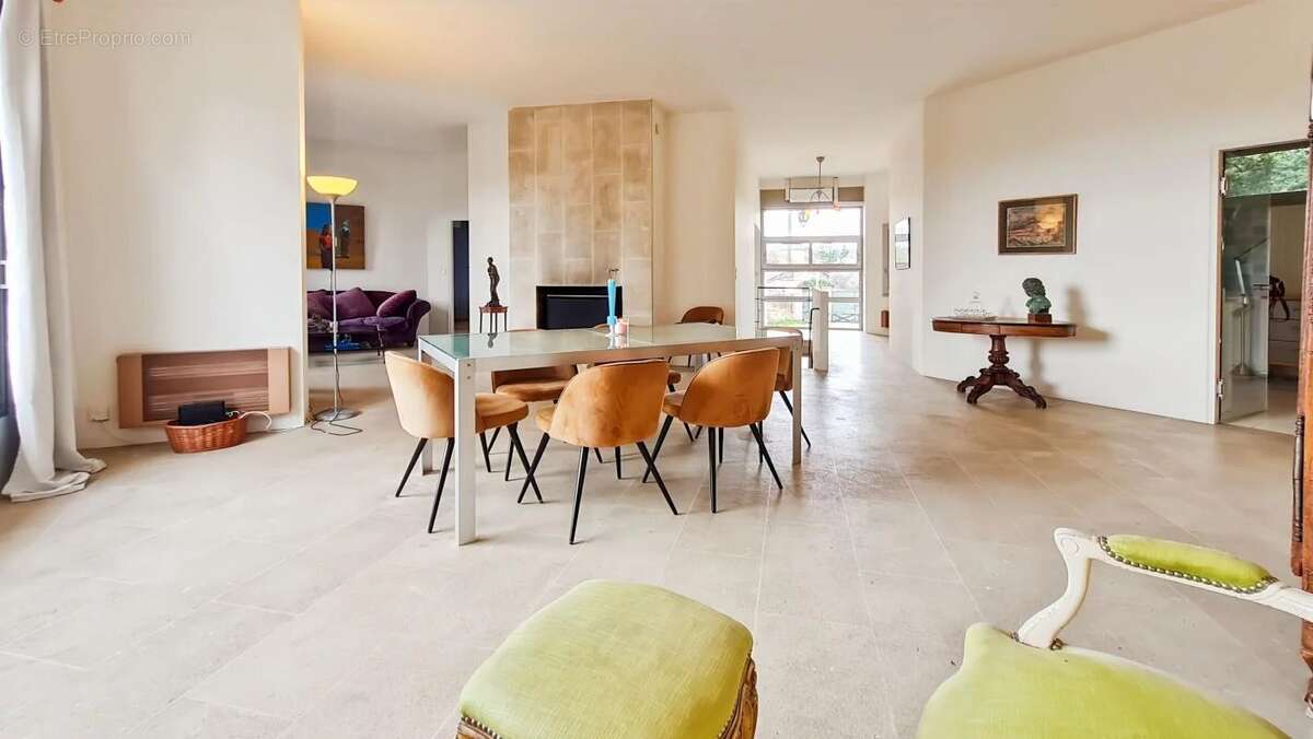 Maison à LES ANGLES