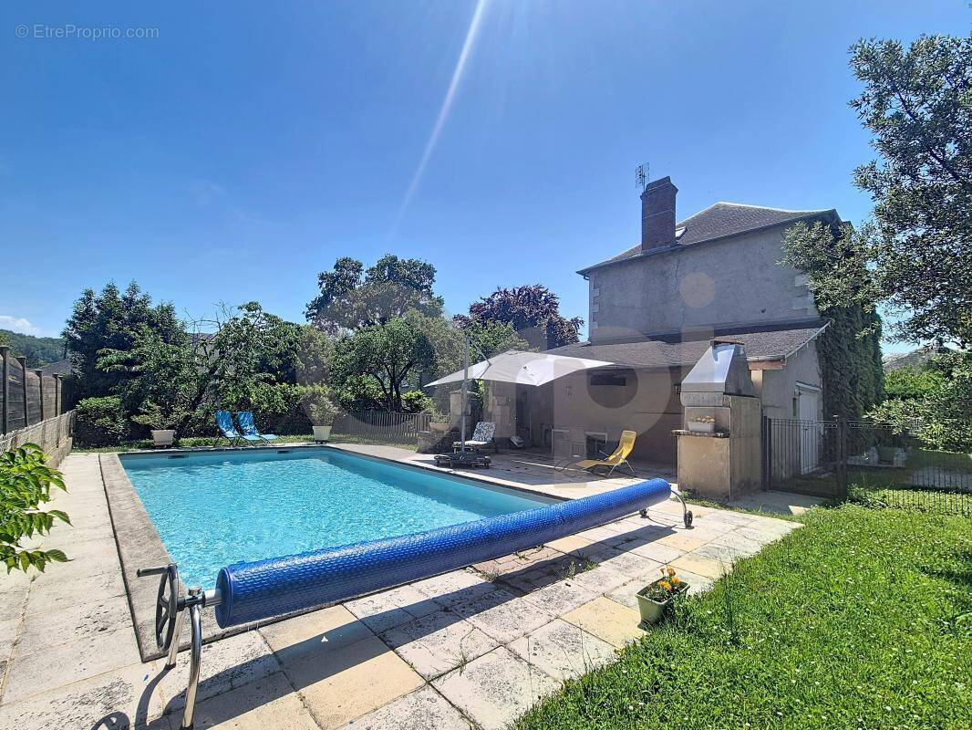 Maison à TERRASSON-LAVILLEDIEU