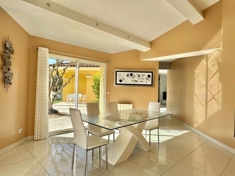 Maison à CORNILLON-CONFOUX