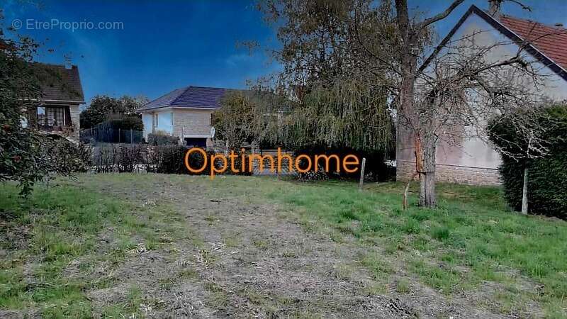 Terrain à MESSINCOURT