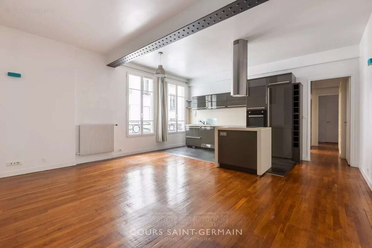 Appartement à PARIS-10E