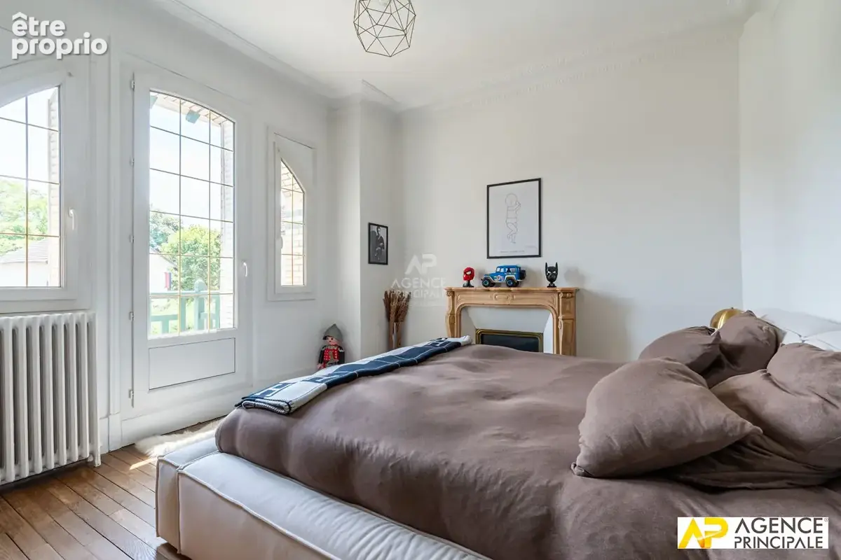 Maison 7 pièces à vendre à Maisons-Laffitte - 12 minutes gare - photo 6