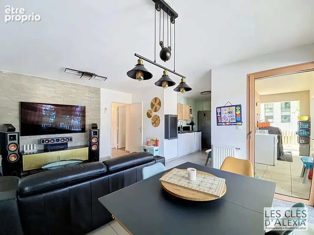 T4 avec balcon et garage double - Lyon 7 - Boulevard Yves Farge - photo 3
