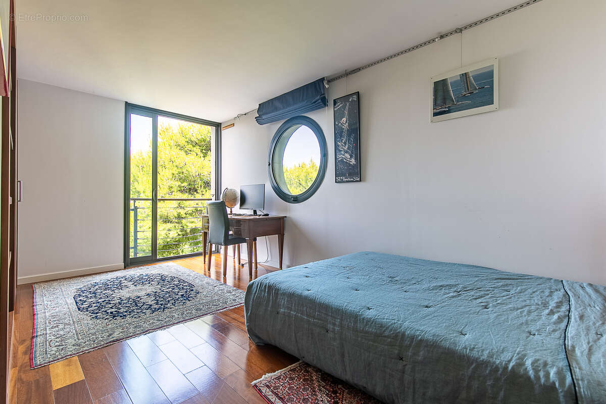 Maison à MARSEILLE-7E