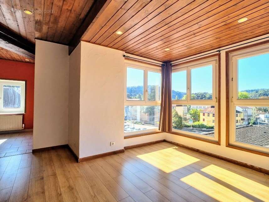 Appartement à BAUME-LES-DAMES