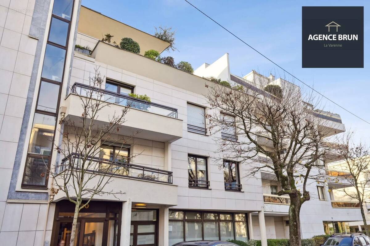 Appartement à SAINT-MAUR-DES-FOSSES