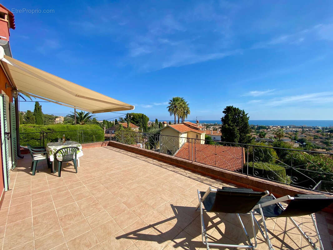 Appartement à CAGNES-SUR-MER