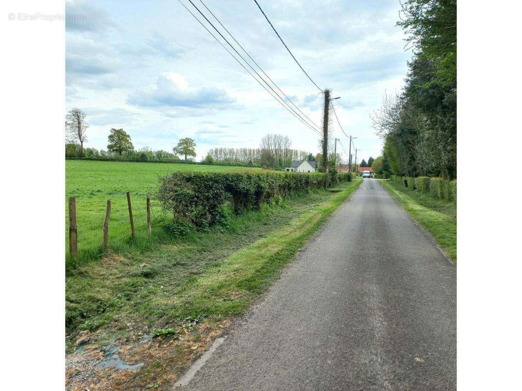 Terrain à RUISSEAUVILLE