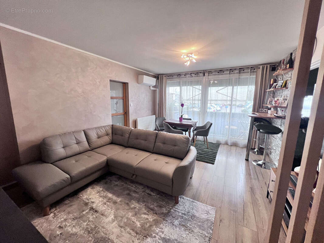 Appartement à BRON