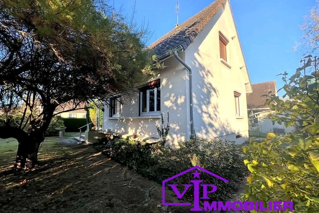 Maison à SOTTEVILLE-LES-ROUEN