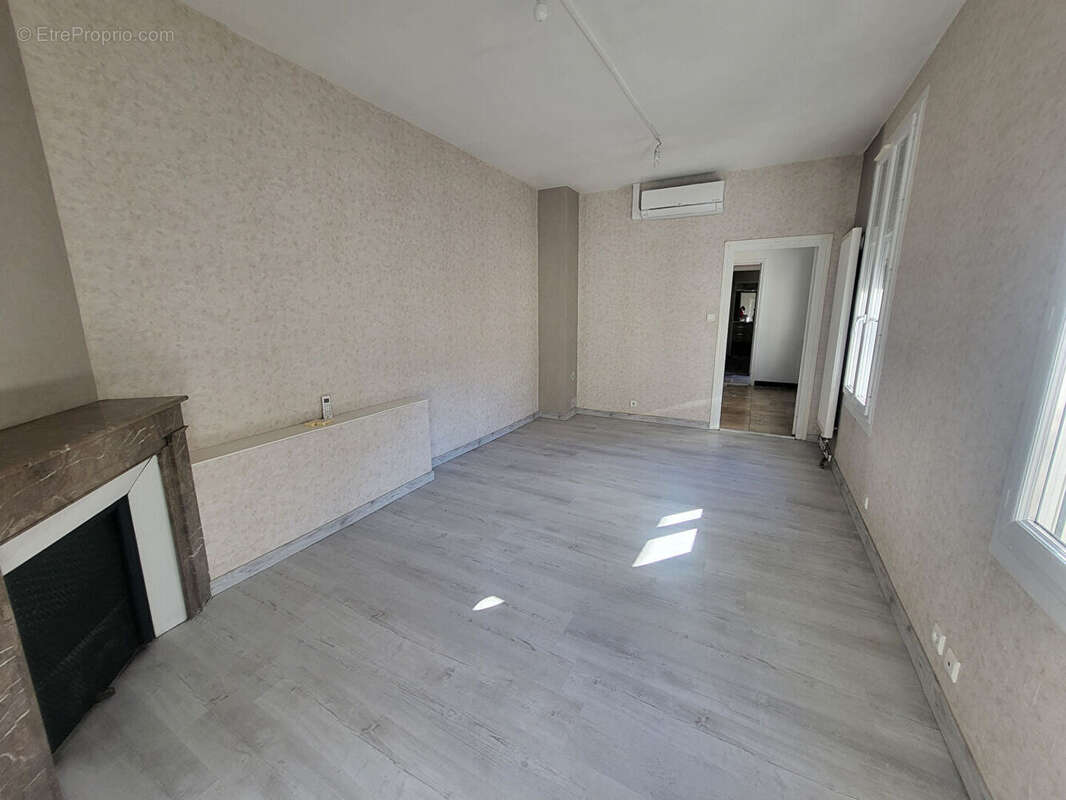 Appartement à MONTCEAU-LES-MINES