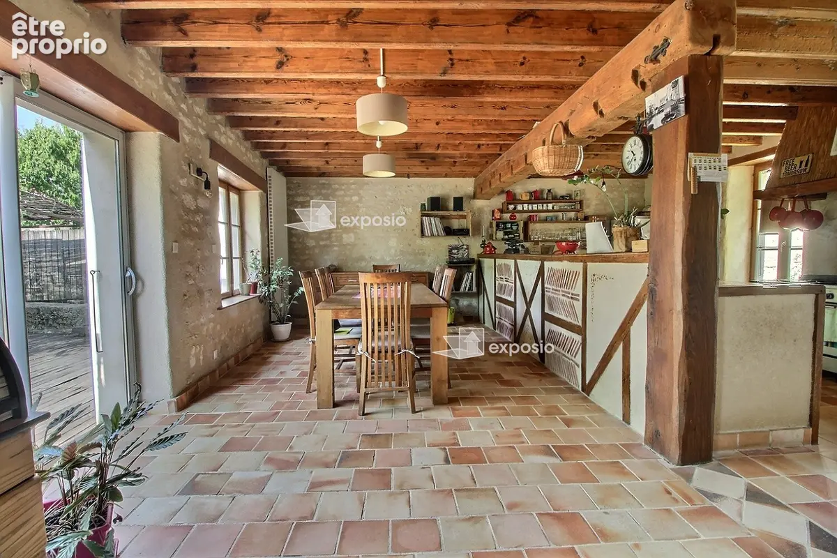 OULMES . Charmante maison en pierre de 172 m² habitables - photo 2